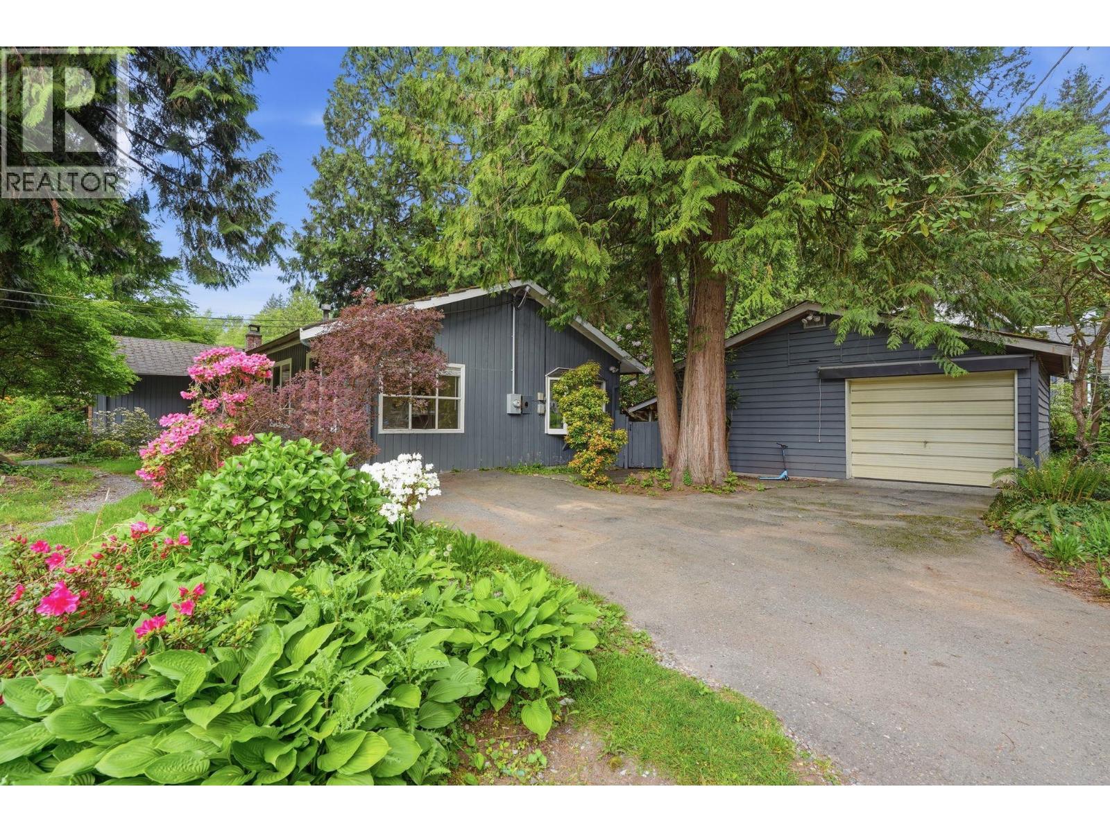 909 SEYMOUR BOULEVARD — photo 3