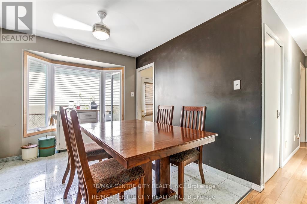 228 POCHARD LANE - 4
