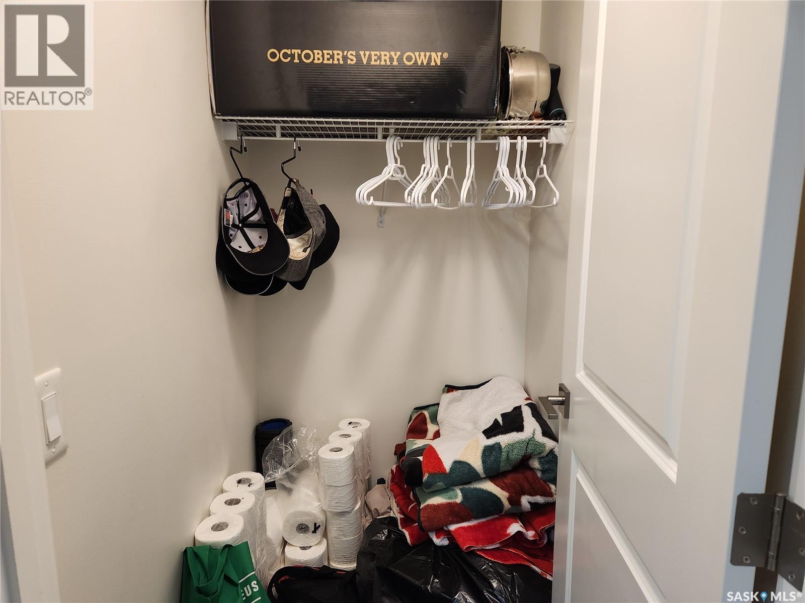 #212 315 Dickson CRESCENT - 13
