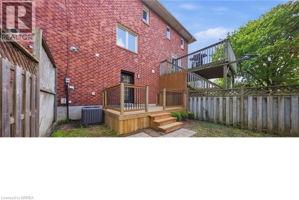 47 WALNUT Street, Brantford, Ontario, N3T1H1 — Photo 28