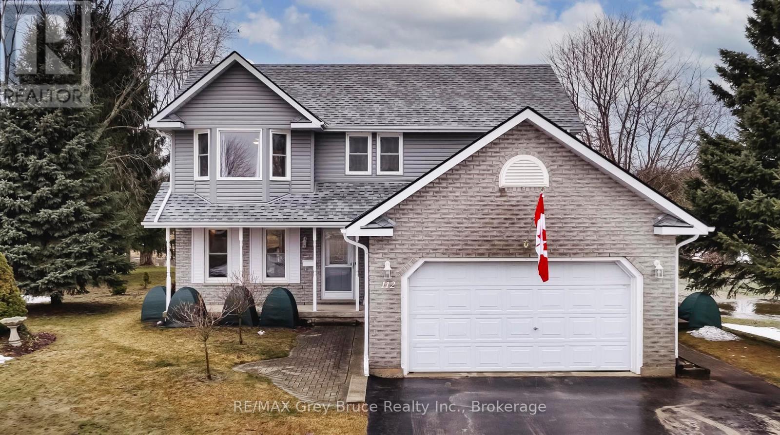112 MARY AVENUE - 39