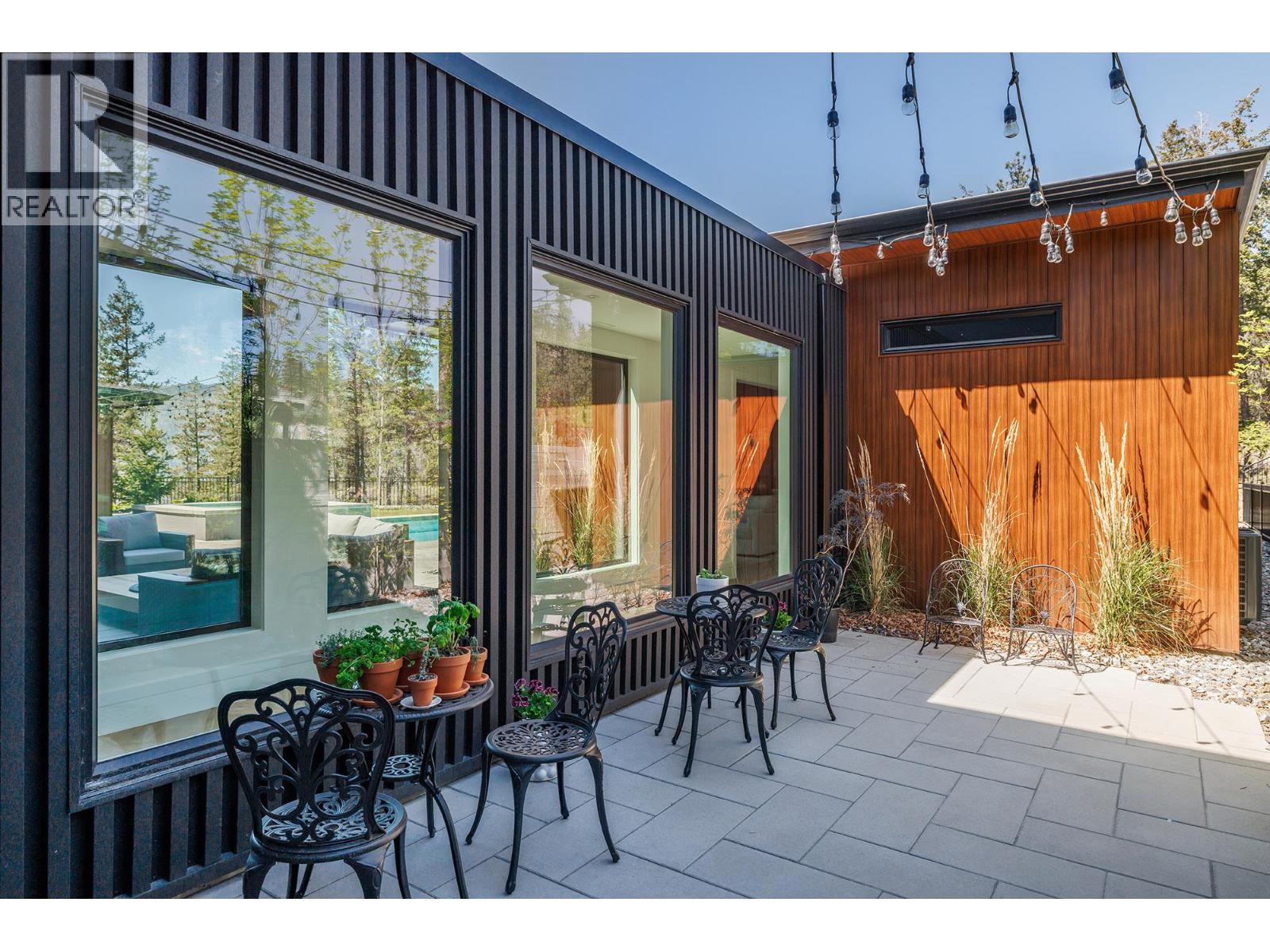  10248 Beacon Hill Drive, Lake Country