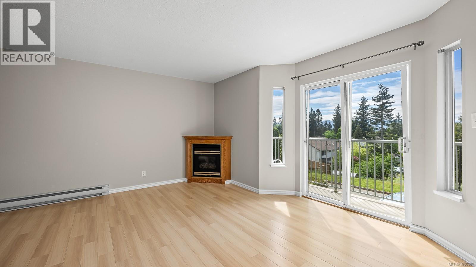 #303 2767 Muir Rd - 7