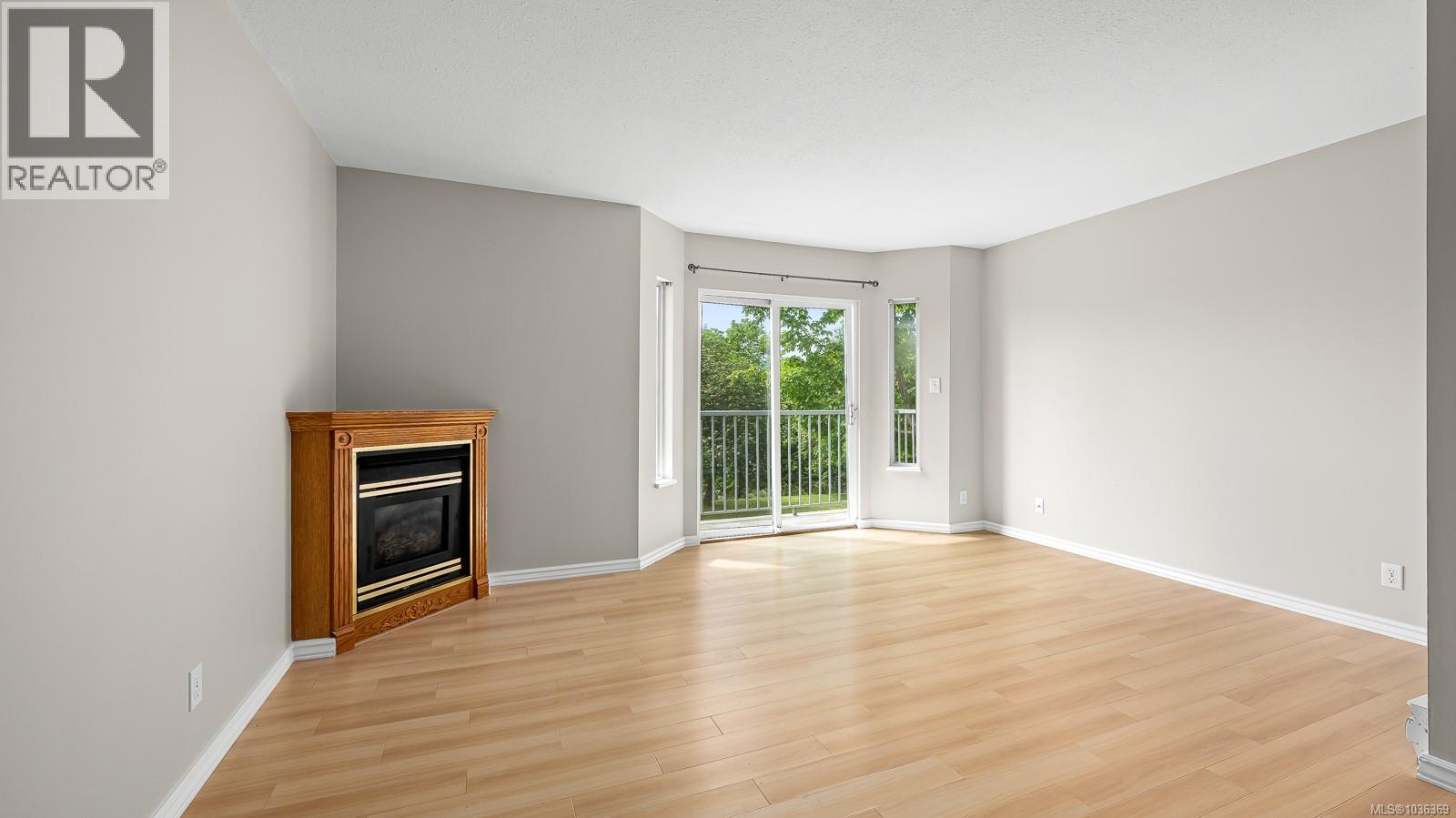 #303 2767 Muir Rd - 8