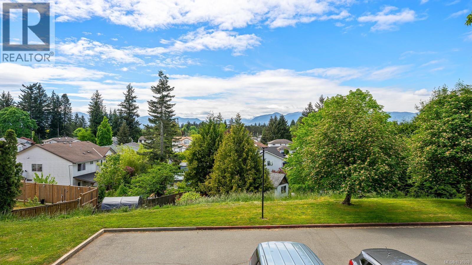 #303 2767 Muir Rd - 18