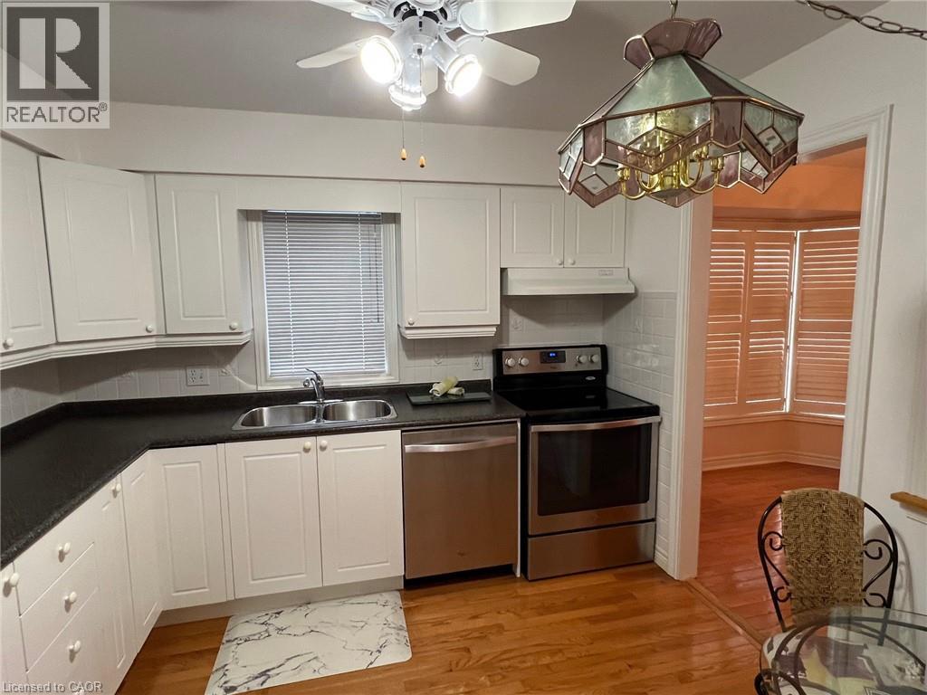 47 MAIN Street N Unit# 34, Waterdown, Ontario, L0R2H0 — Photo 12