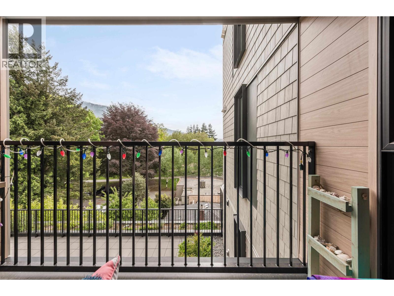 2 Bed, 1 Bath Apartment for Sale in Squamish – 402 37994 SECOND AVENUE, Squamish – MLS# R3122469 - Image 3