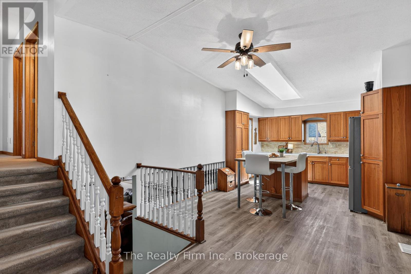 5 MARSHALL COURT - 23