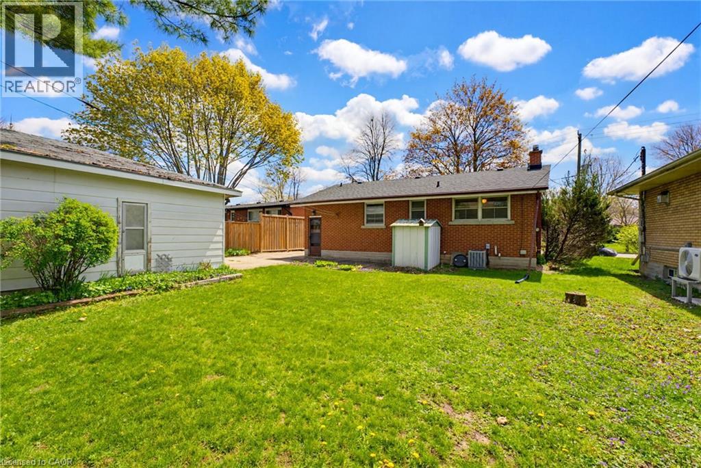 594 KRUG Street, Kitchener, Ontario, N2B1L7 — Photo 16