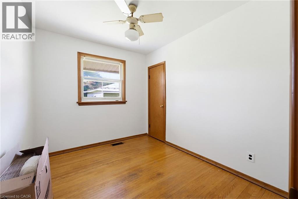 594 KRUG Street, Kitchener, Ontario, N2B1L7 — Photo 9