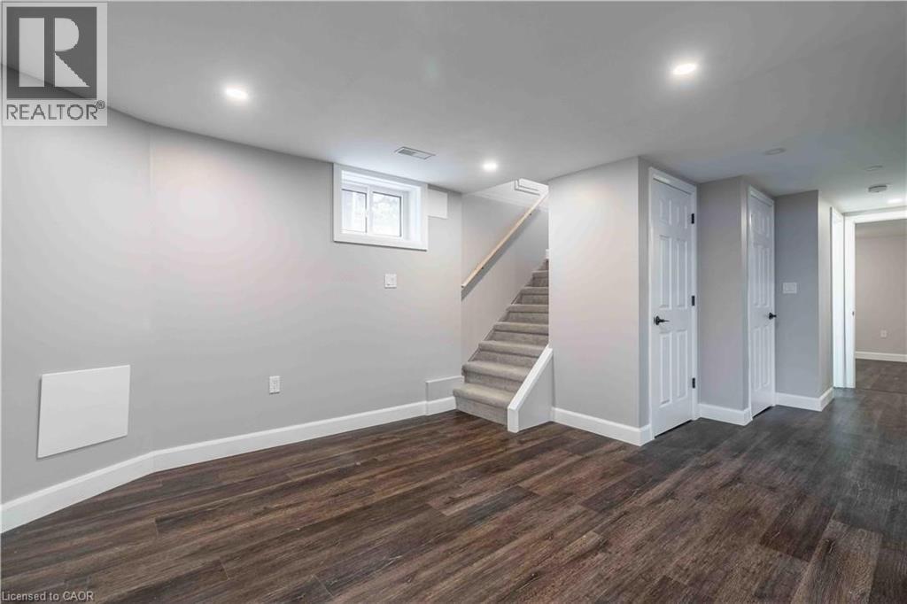 42 SHARON Avenue Unit# 2, Hamilton, Ontario, L8T1E3 — Photo 11
