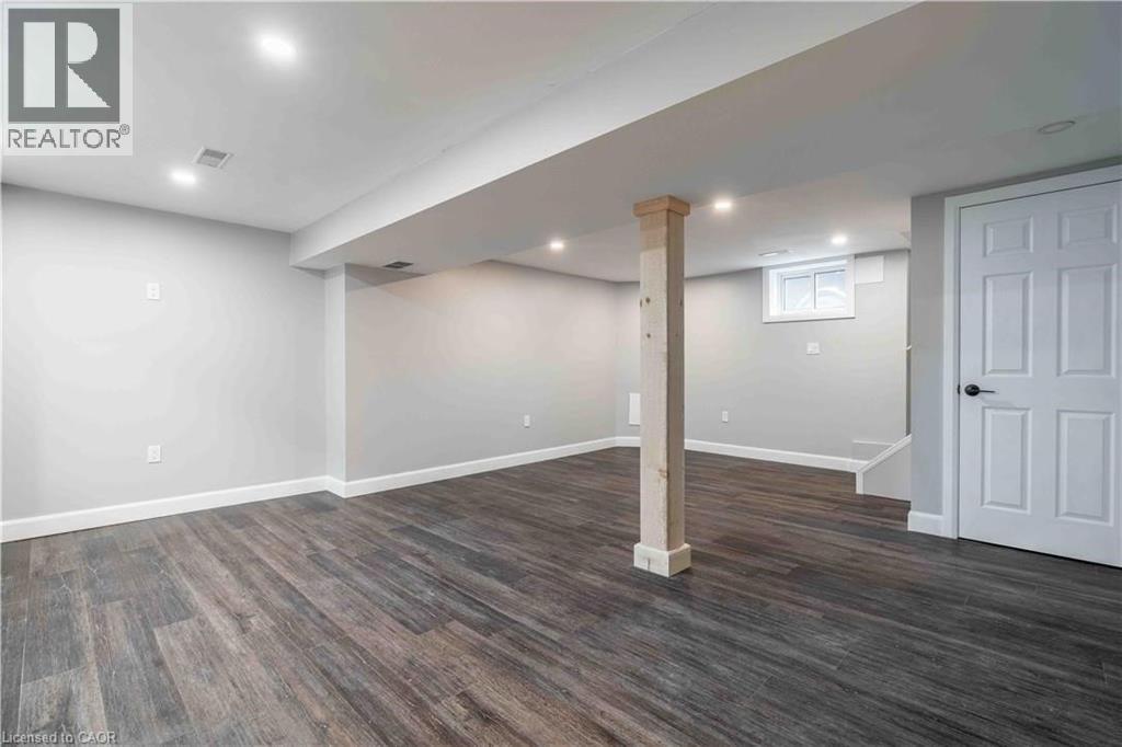 42 SHARON Avenue Unit# 2, Hamilton, Ontario, L8T1E3 — Photo 4