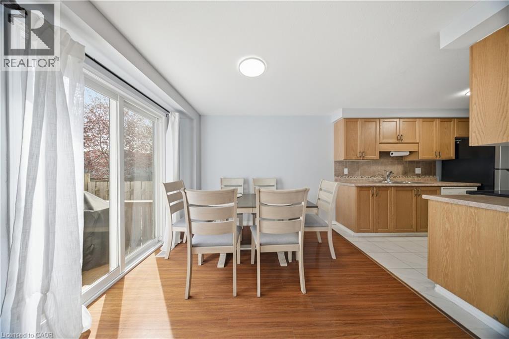 18 PROSPERITY Drive, Kitchener, Ontario, N2E3Z2 — Photo 10