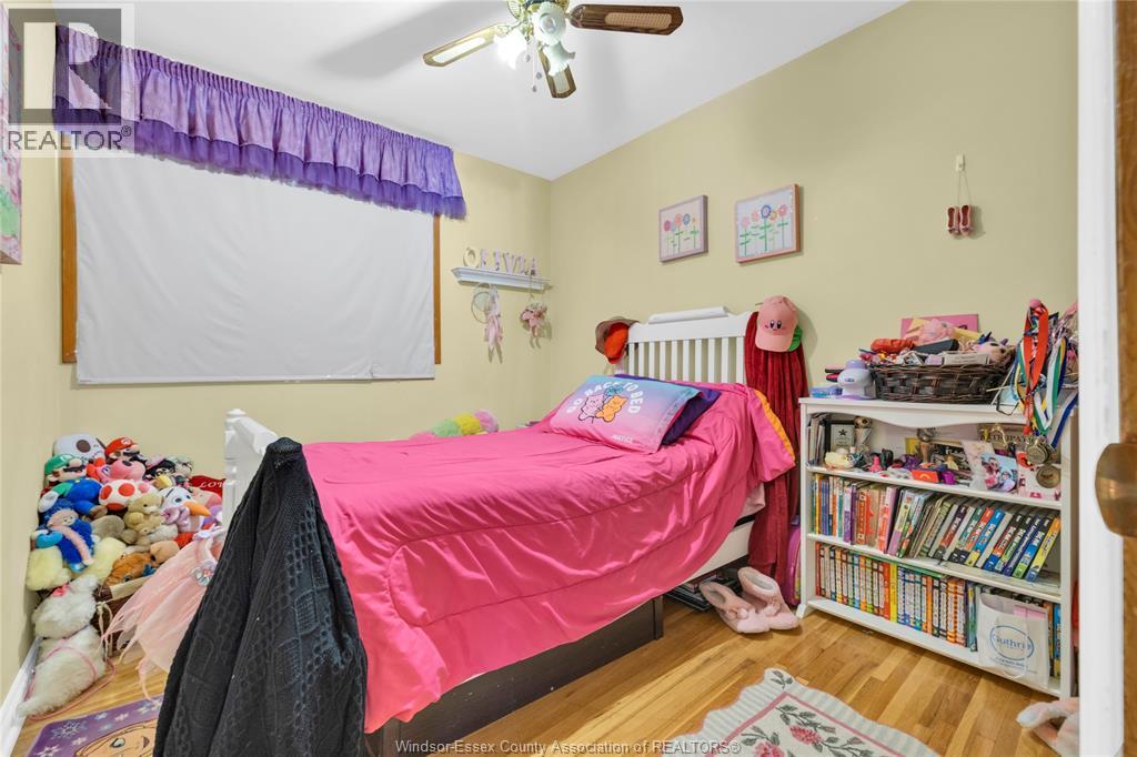 855 GREENDALE, Windsor, Ontario, N8S4A9 — Photo 8