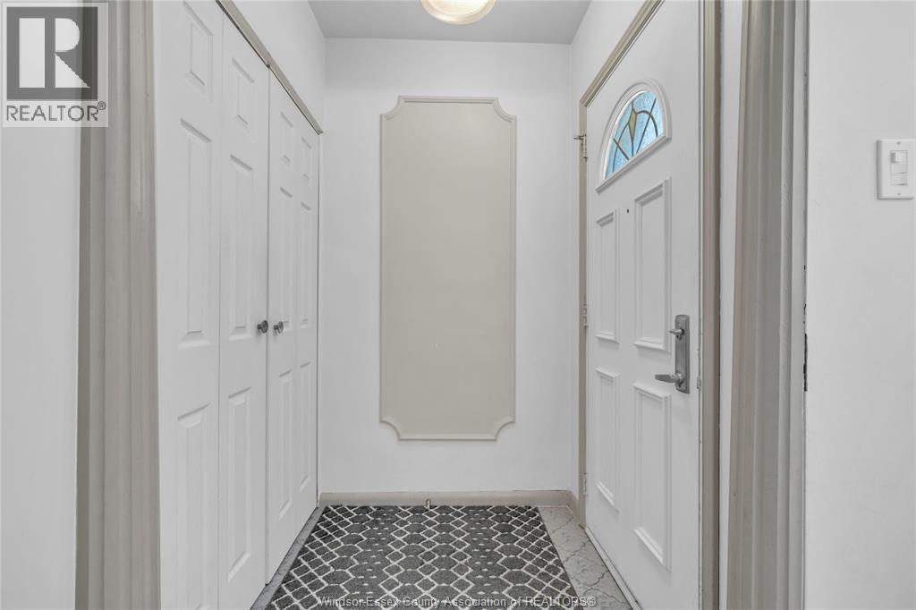 855 GREENDALE, Windsor, Ontario, N8S4A9 — Photo 17