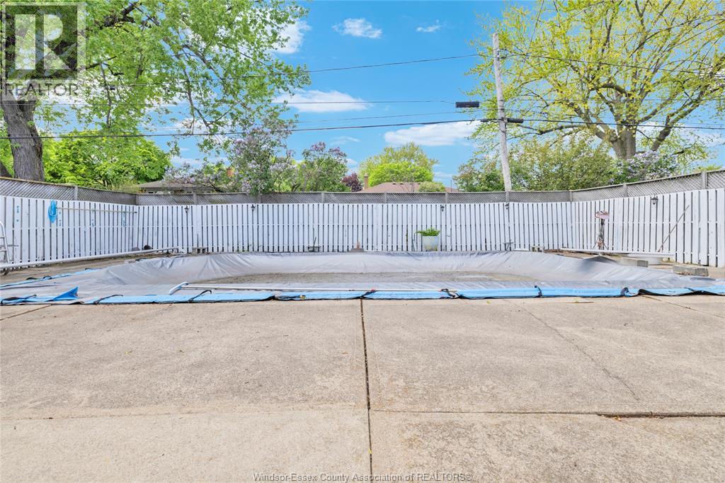 855 GREENDALE, Windsor, Ontario, N8S4A9 — Photo 14