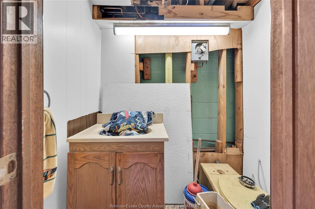 855 GREENDALE, Windsor, Ontario, N8S4A9 — Photo 10