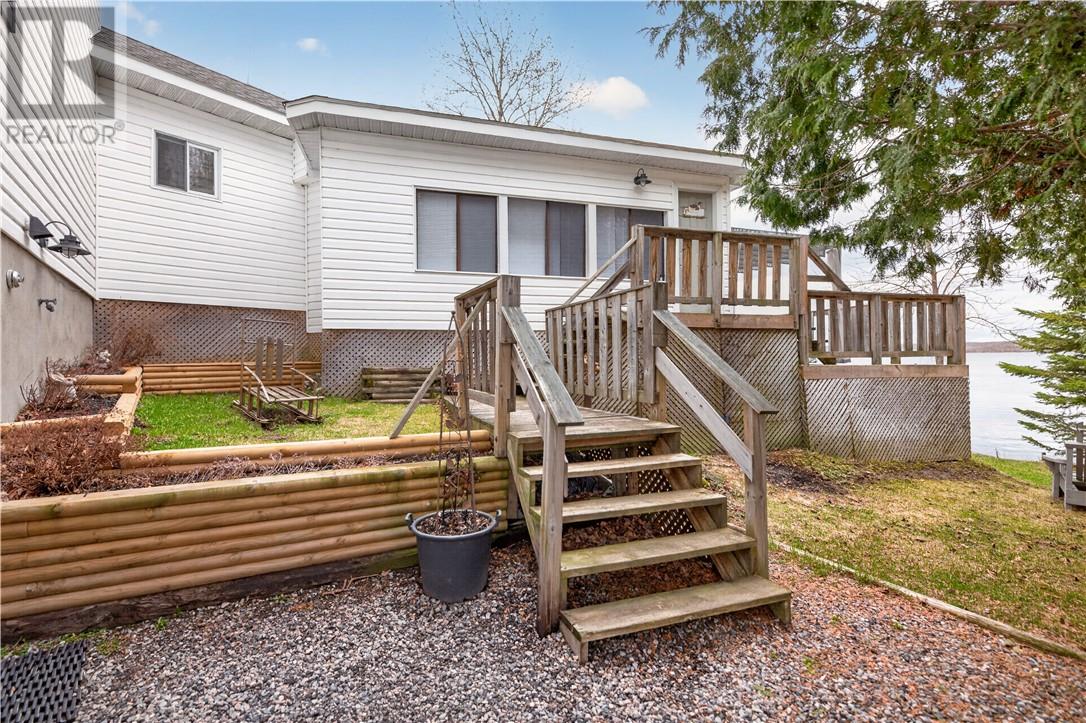 6 Eugenie Road, Azilda, Ontario, P0M1B0 — Photo 32