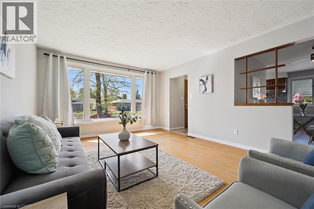 176 HOLBORN Drive, Kitchener, Ontario, N2A2E5 — Photo 9
