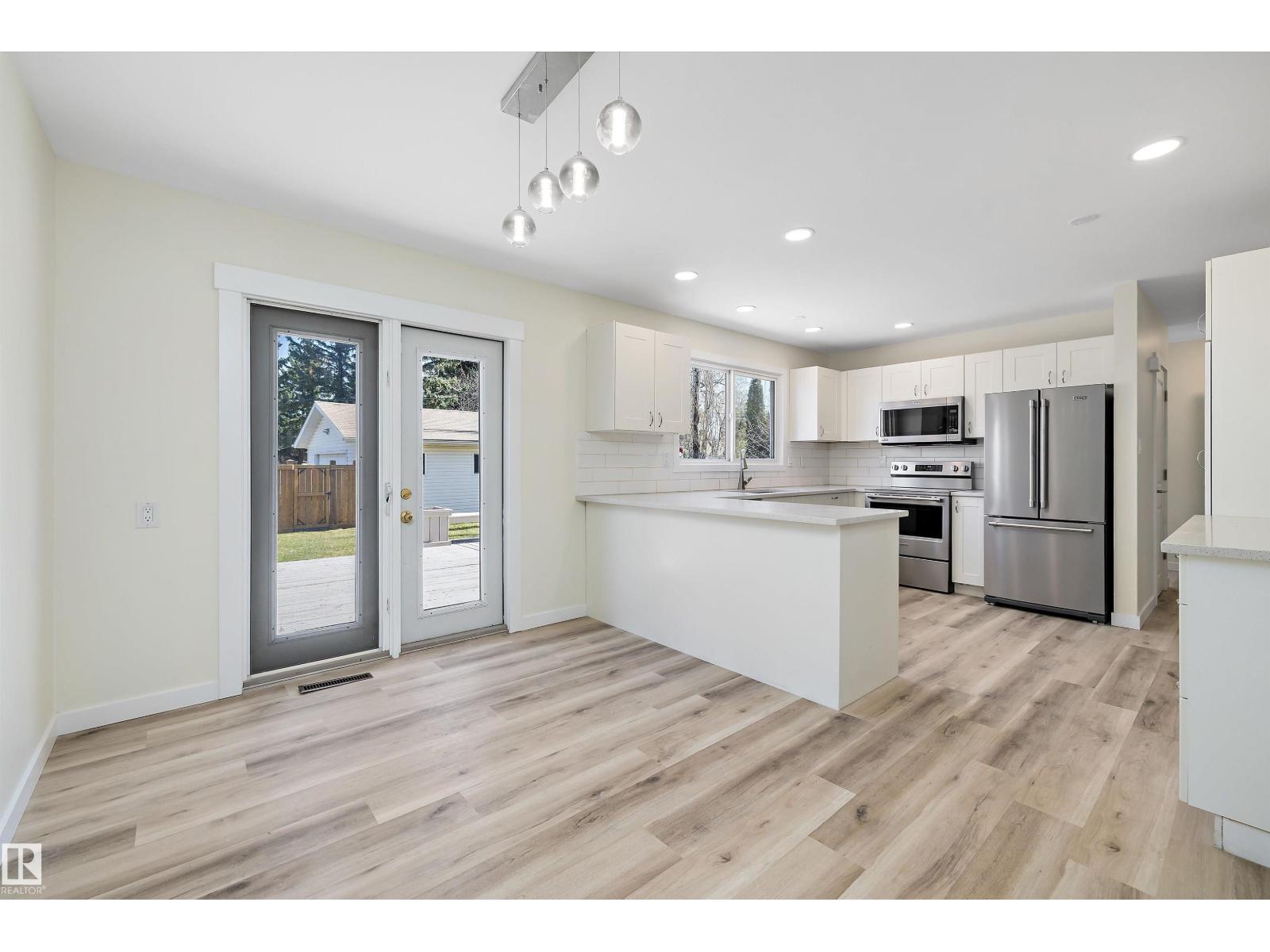 4207 113 ST NW, Edmonton