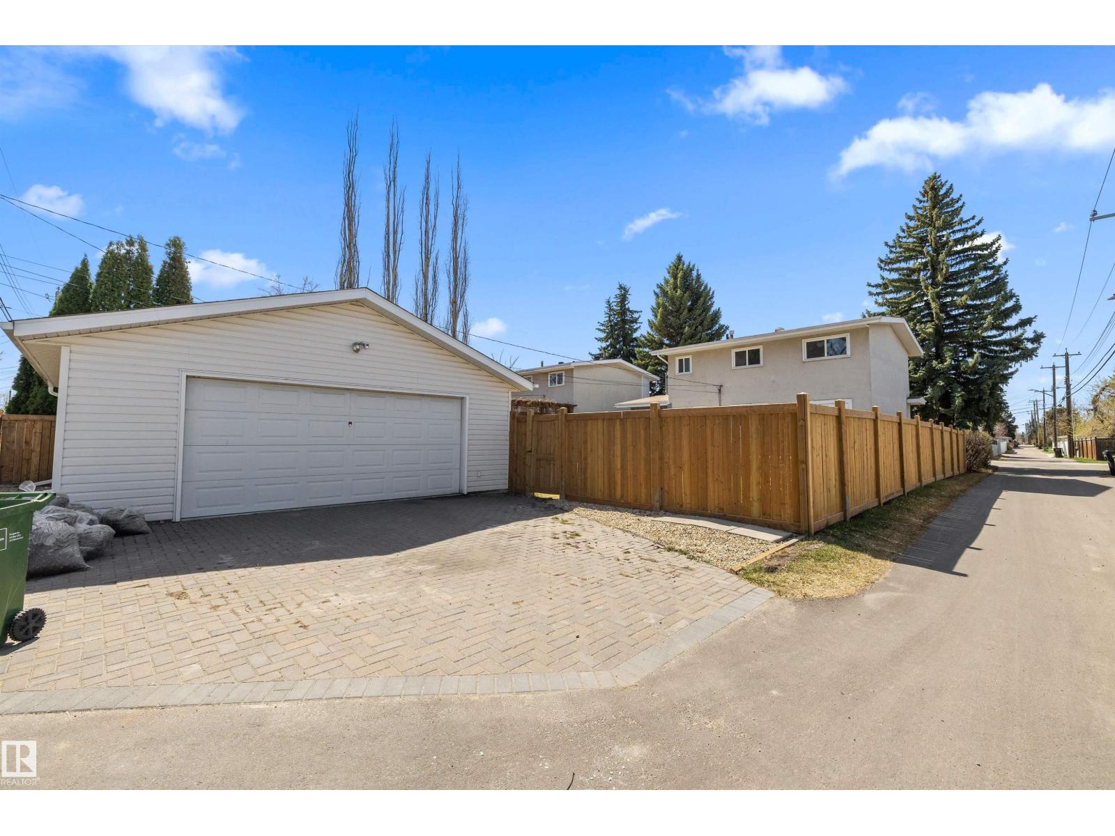 4207 113 ST NW, Edmonton