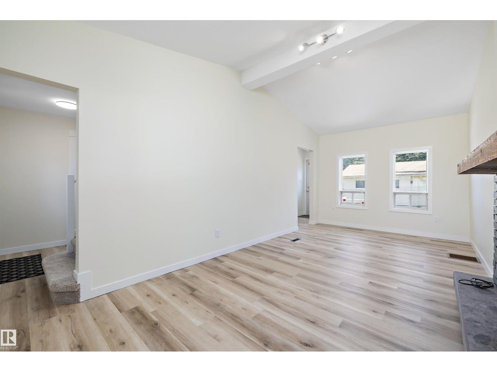 4207 113 ST NW, Edmonton