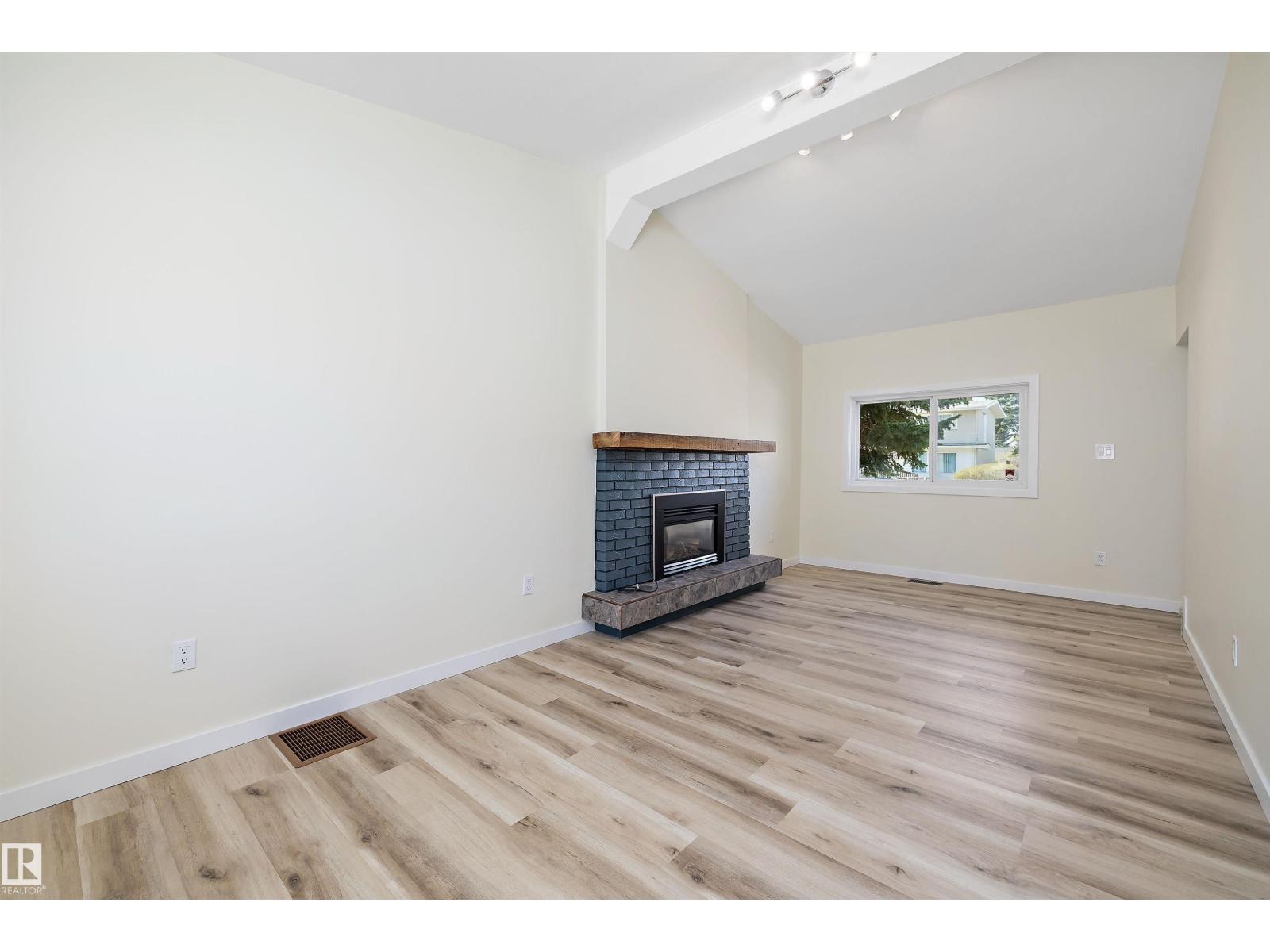 4207 113 ST NW, Edmonton