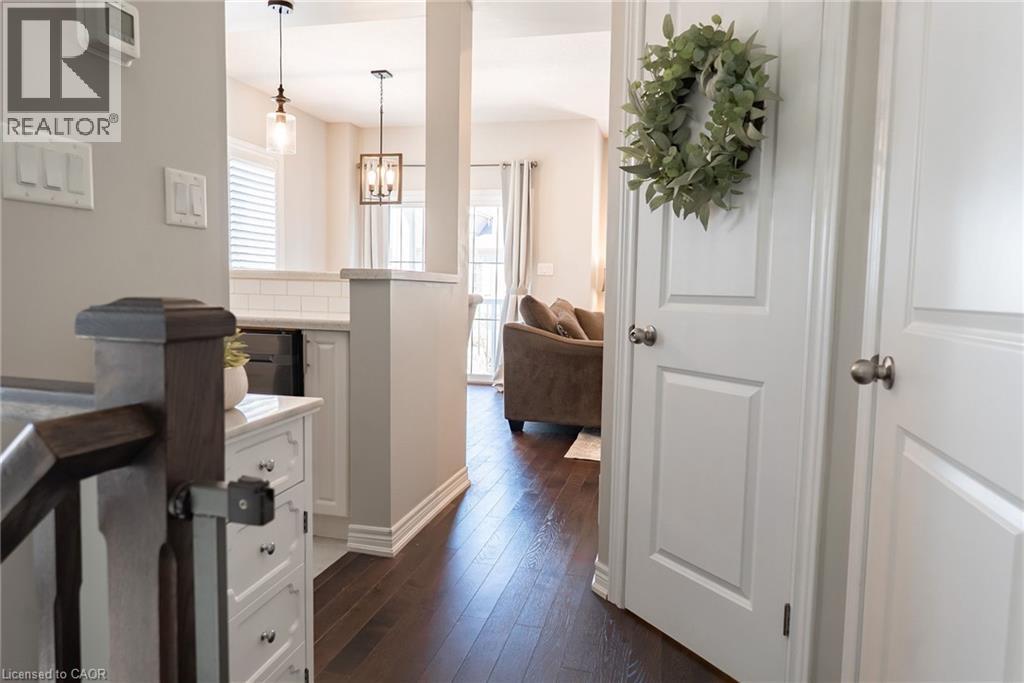 4 GARLENT Avenue, Ancaster, Ontario, L9G3K9 — Photo 10
