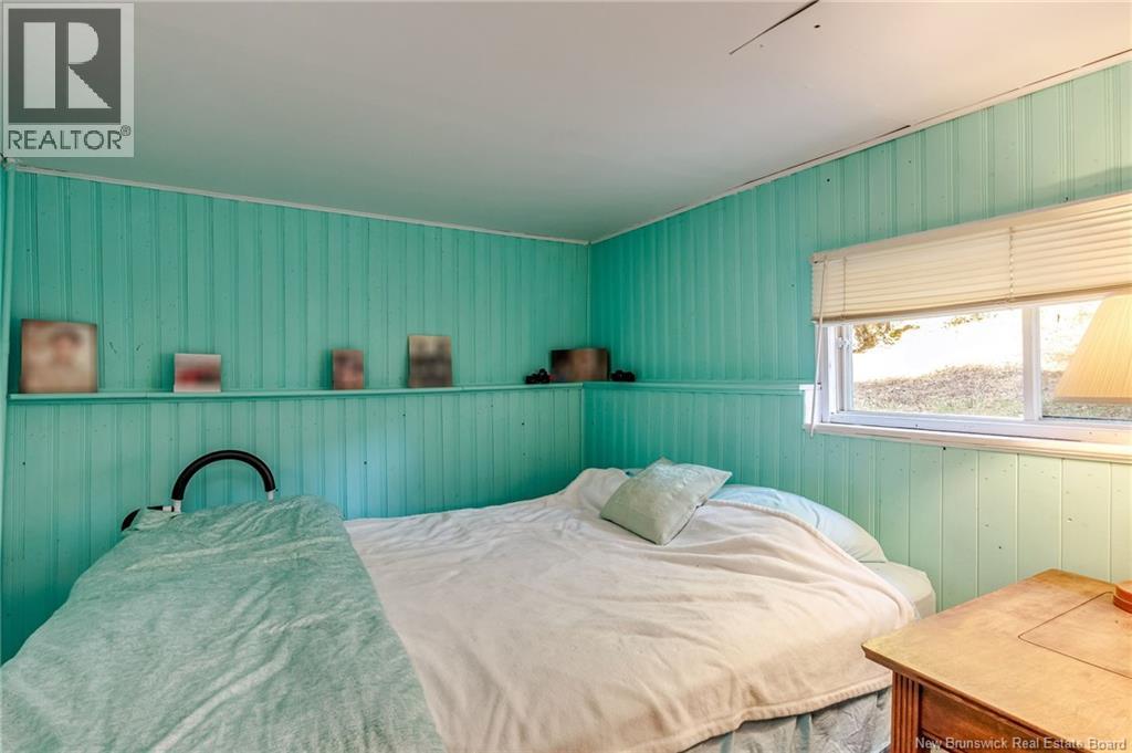 16 Field Road — photo 32