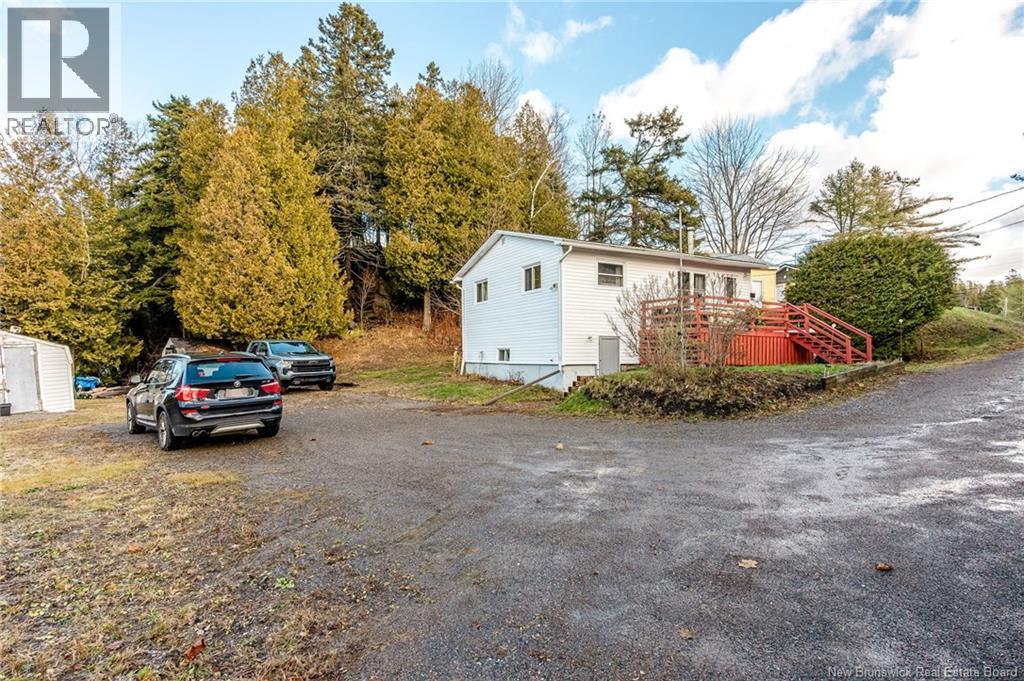 16 Field Road — photo 41