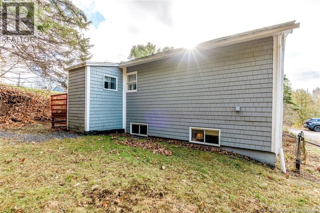 16 Field Road — photo 42