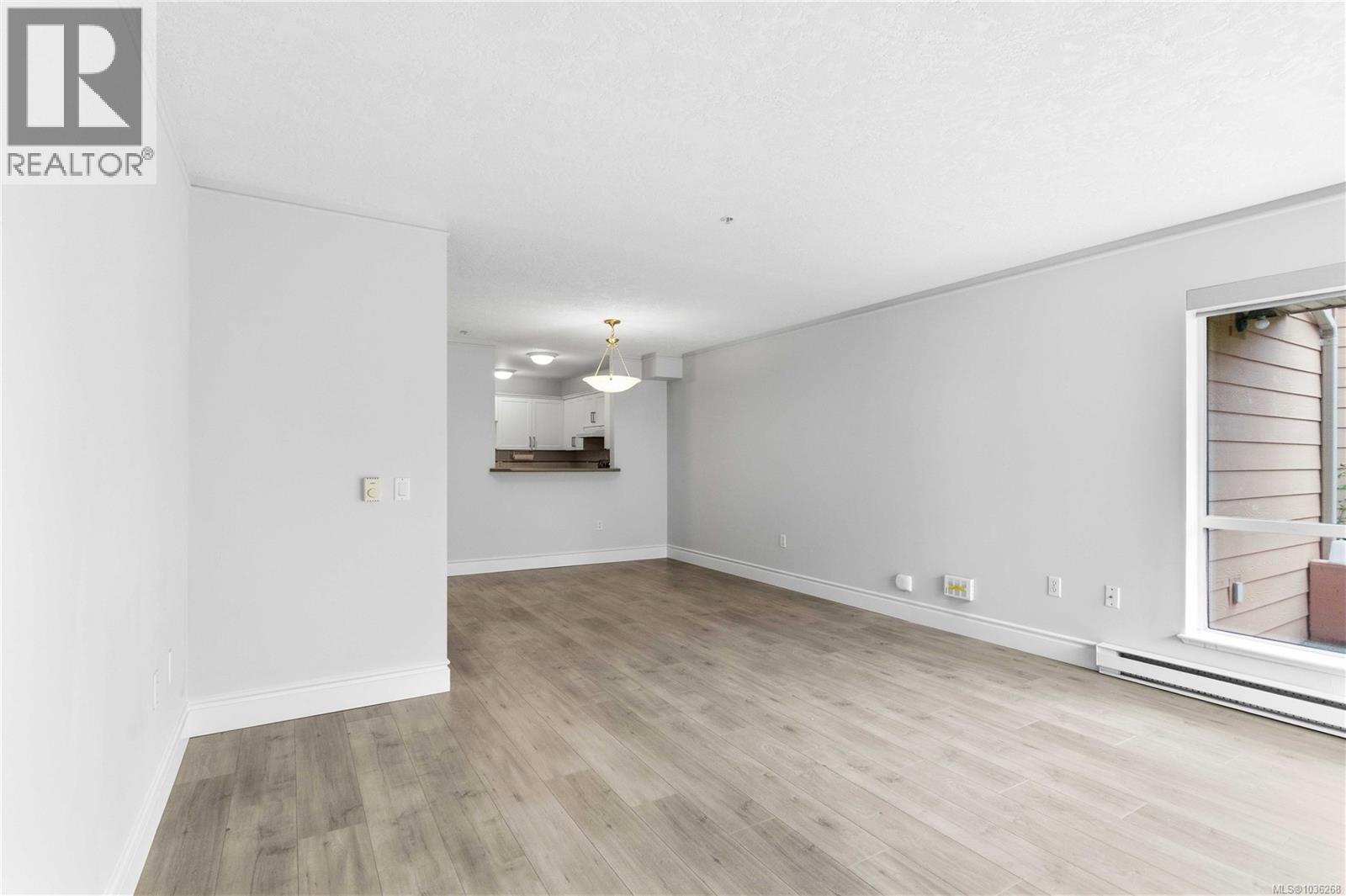 #102 6585 Country Rd - 13