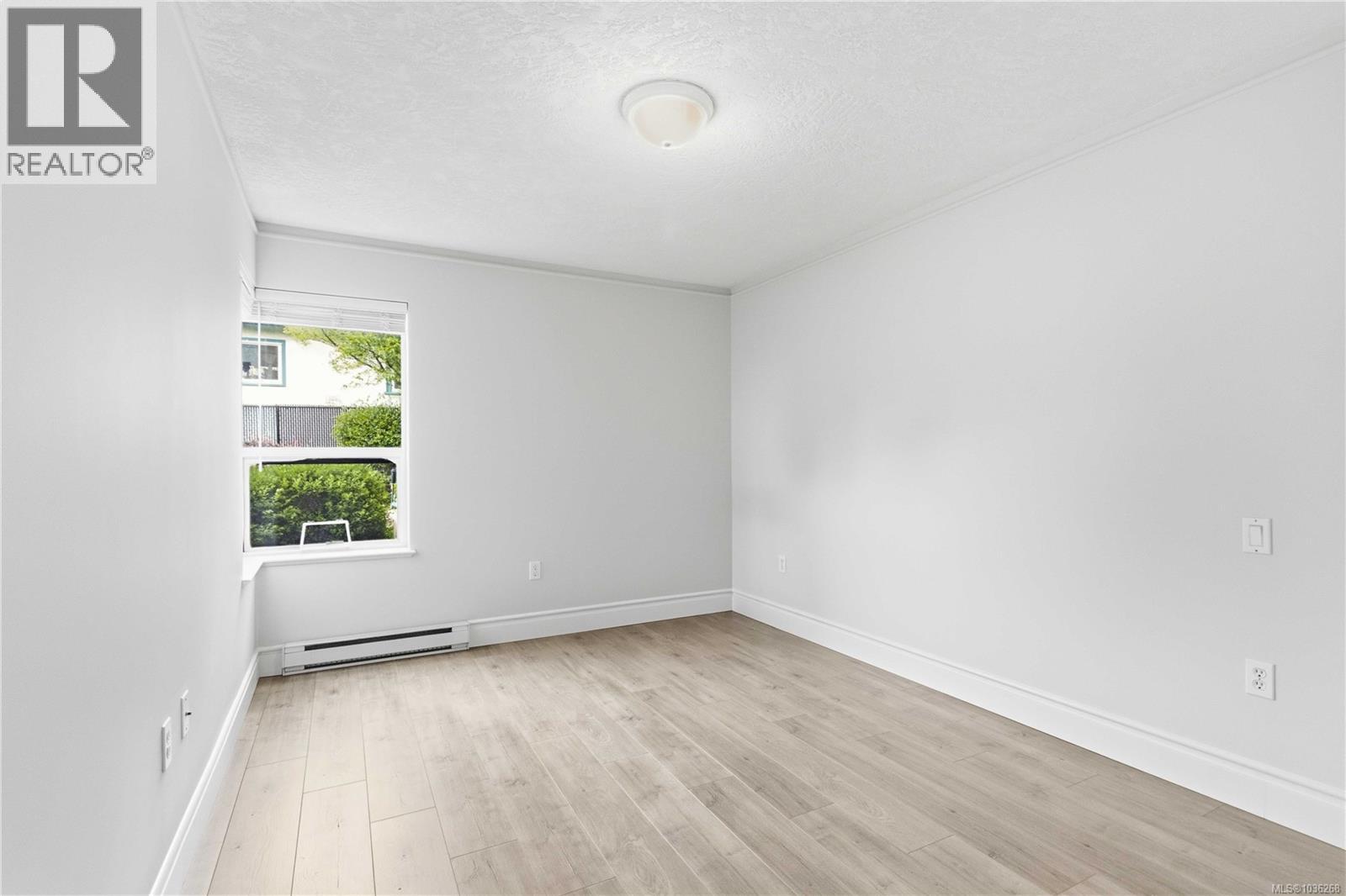 #102 6585 Country Rd - 25
