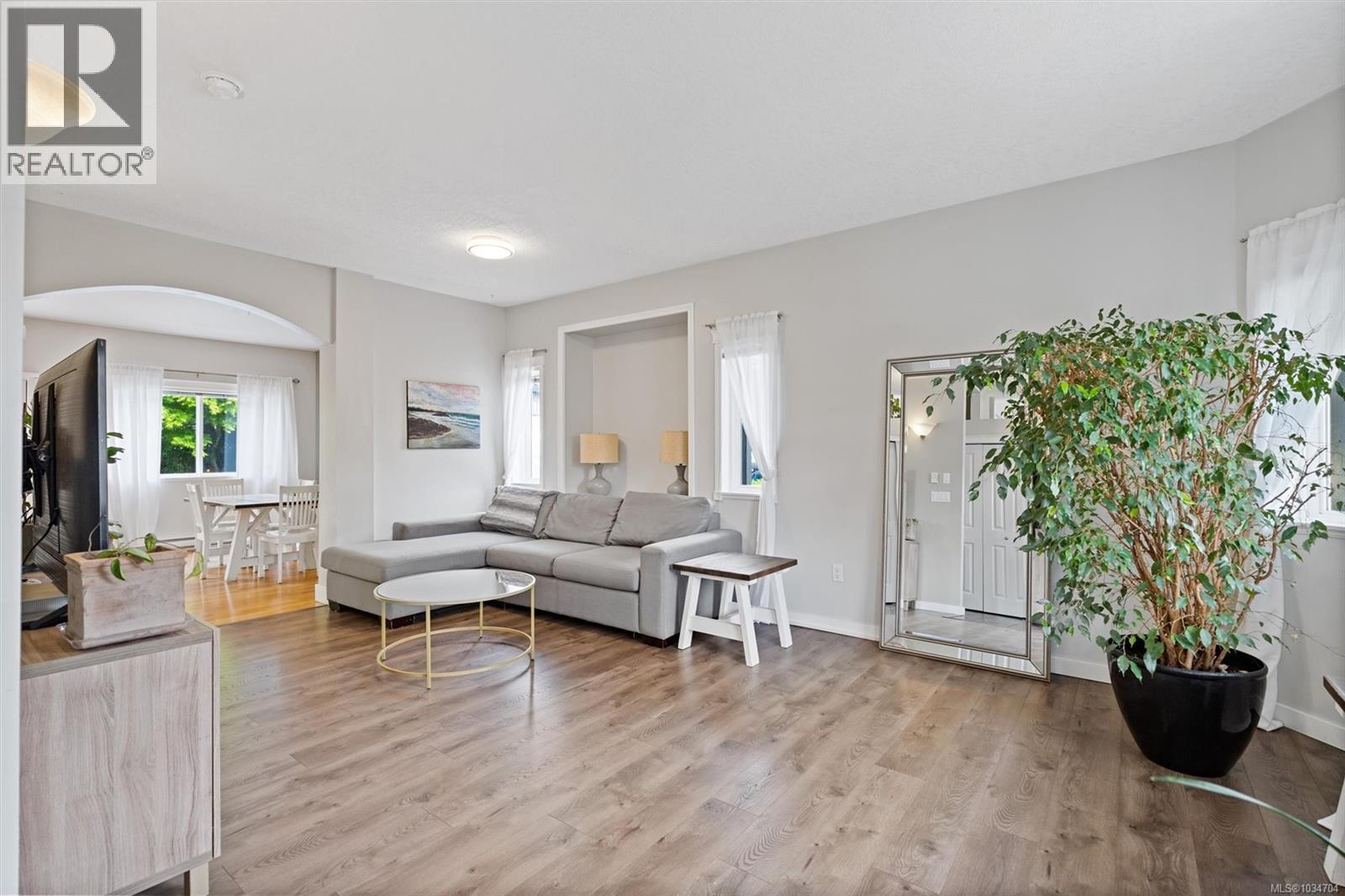 3439 Pattison Way - 10