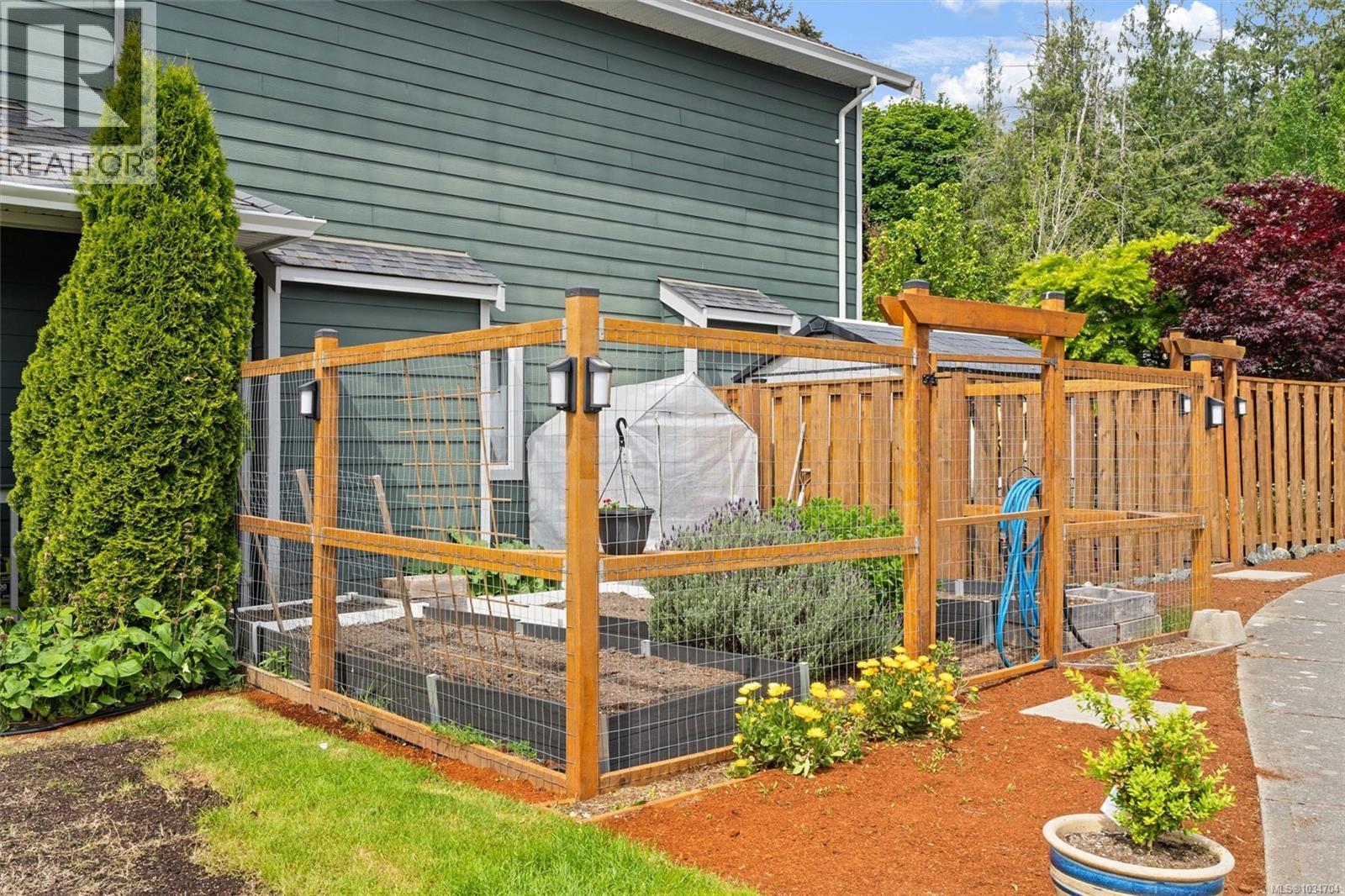 3439 Pattison Way - 39