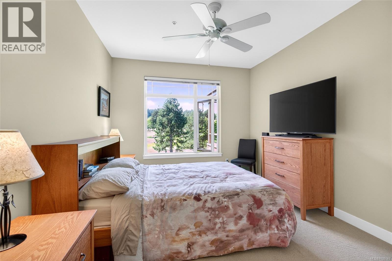 #303E 1115 Craigflower Rd - 18
