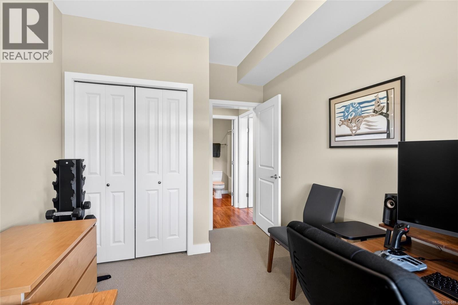 303E 1115 Craigflower Road, Esquimalt