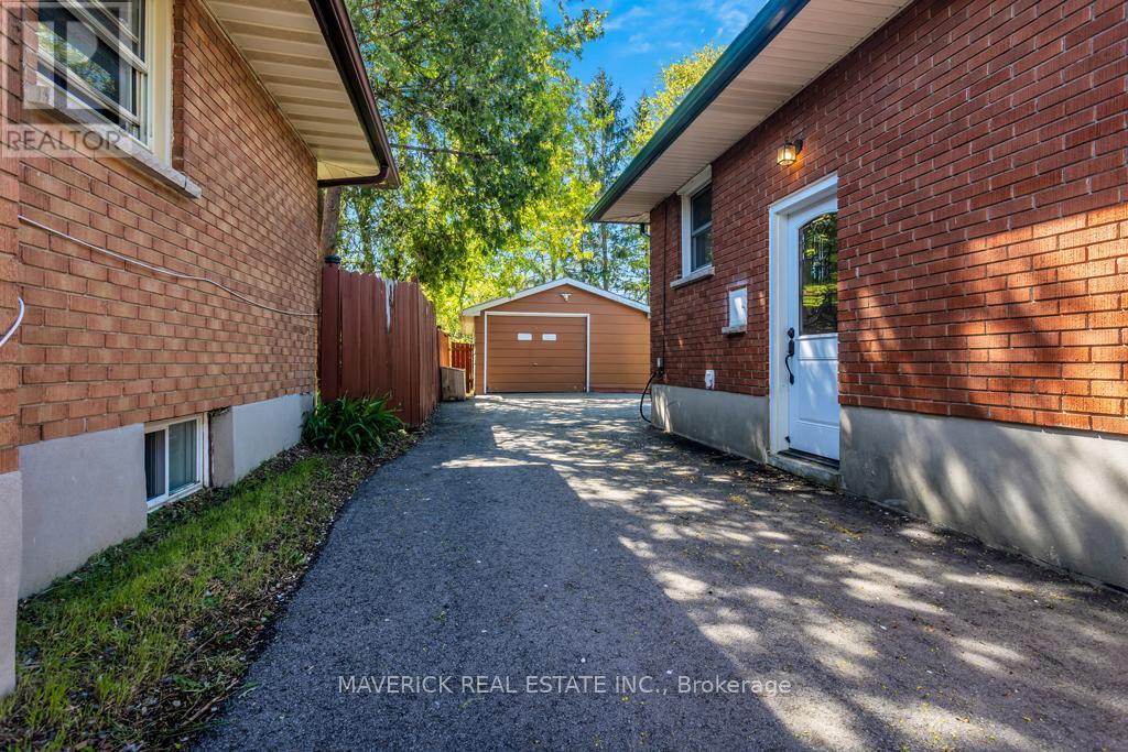 1679 DALE STREET - Image 3