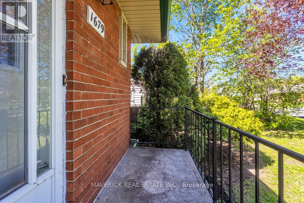 1679 DALE STREET - 5