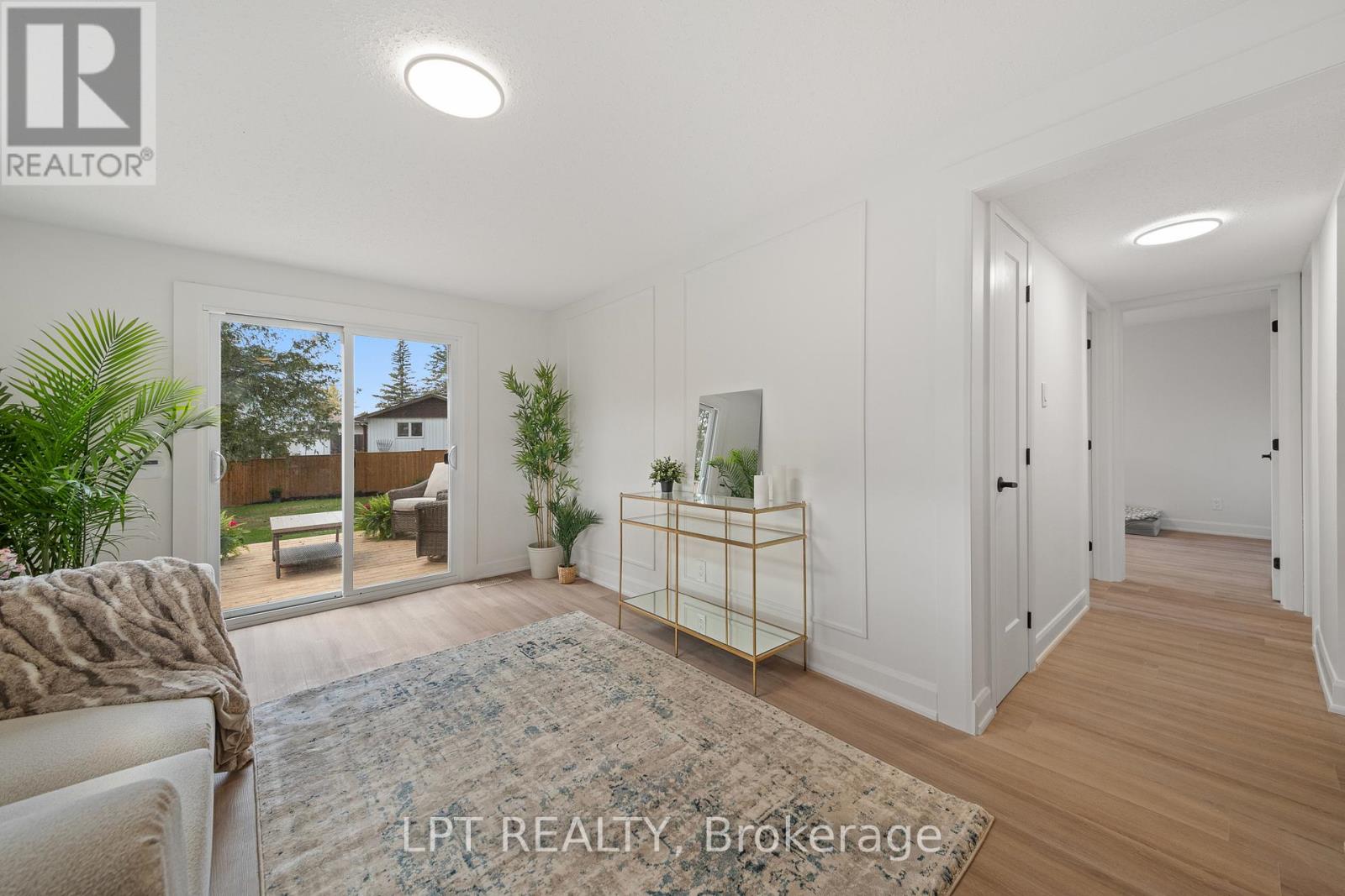 19 MOORCROFT ROAD - 19