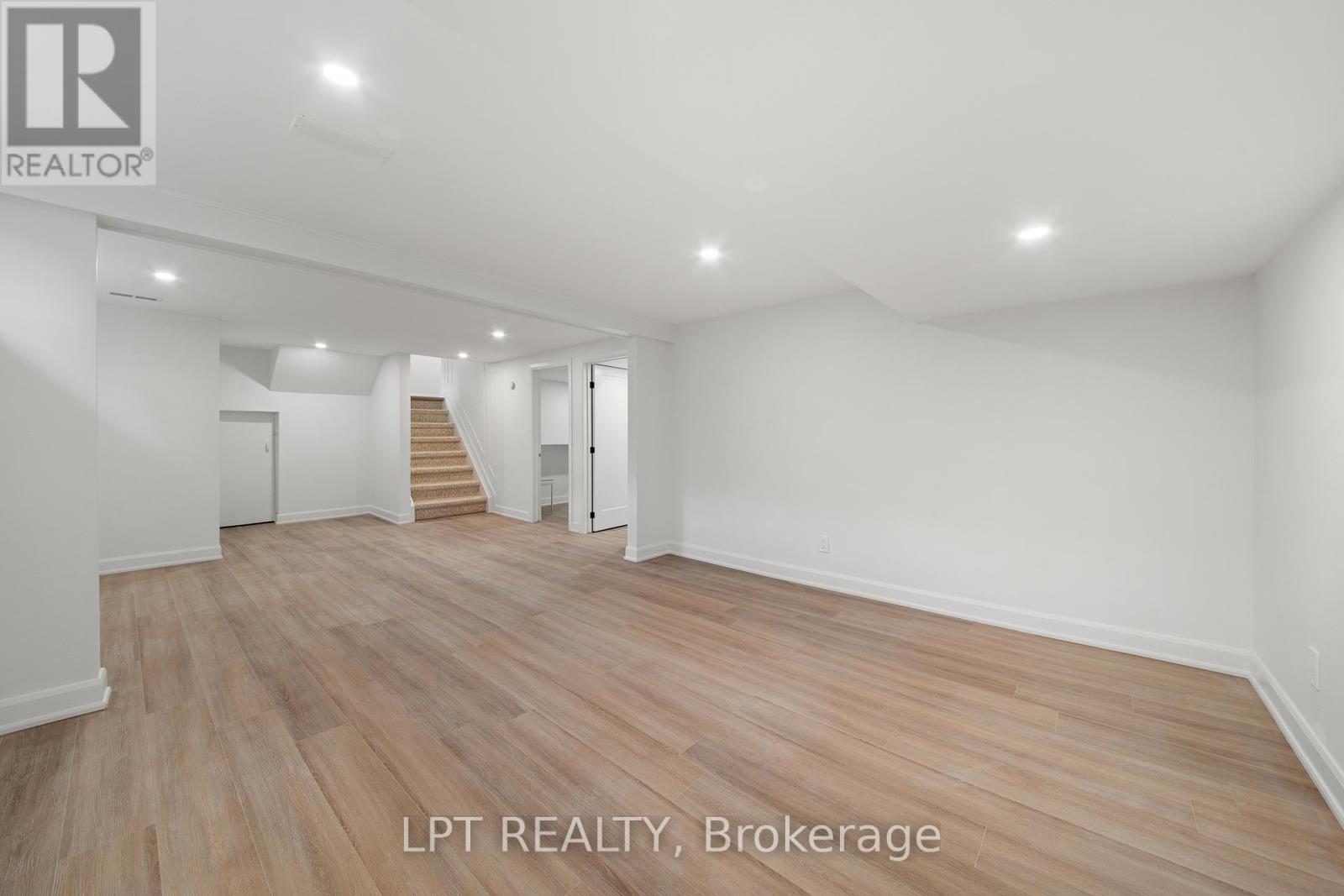 19 MOORCROFT ROAD - 38