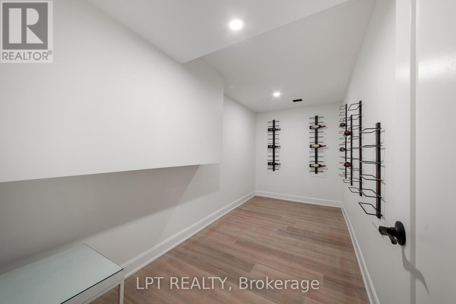 19 MOORCROFT ROAD - 42