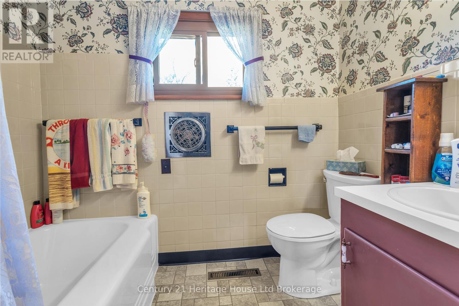 2-bedroom home for sale at 88 POTTERS ROAD, Tillsonburg ON · photo 14 of 35