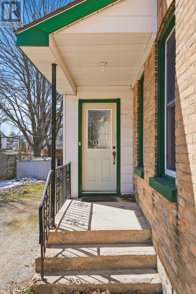 588 11TH AVENUE - 23
