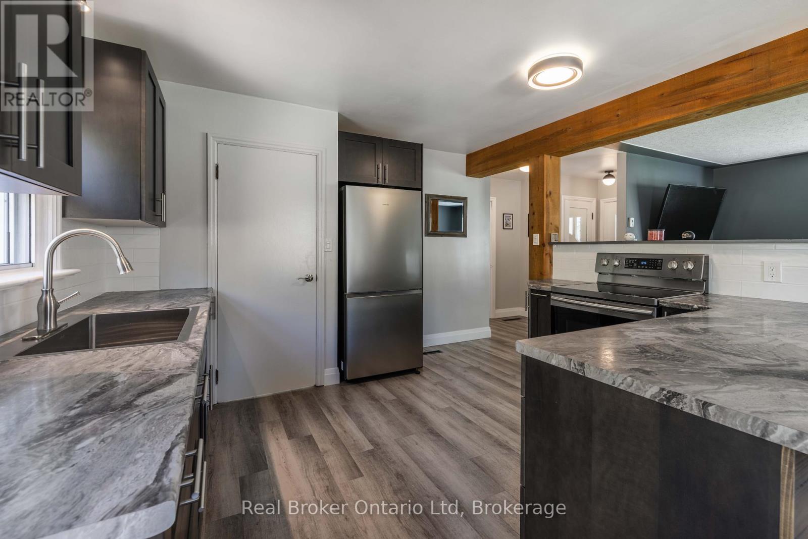 38 MILL STREET - 12