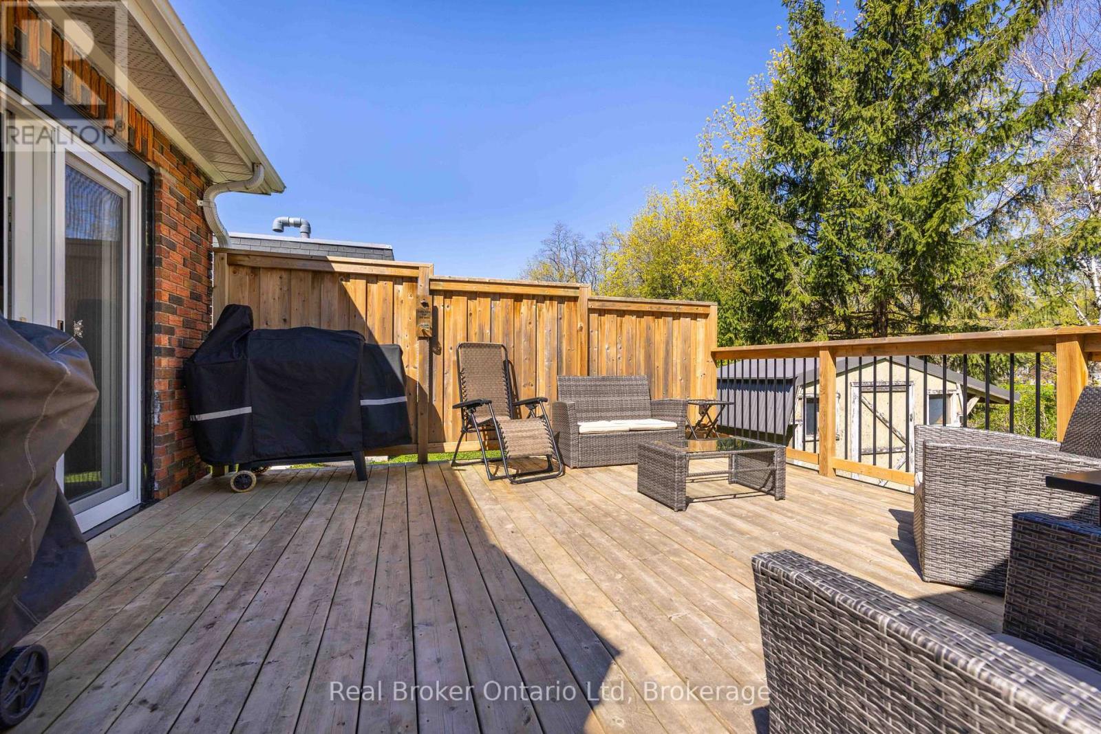 38 MILL STREET - 24