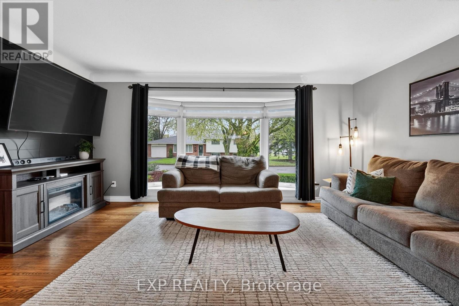 3510 YALE CRESCENT - 10