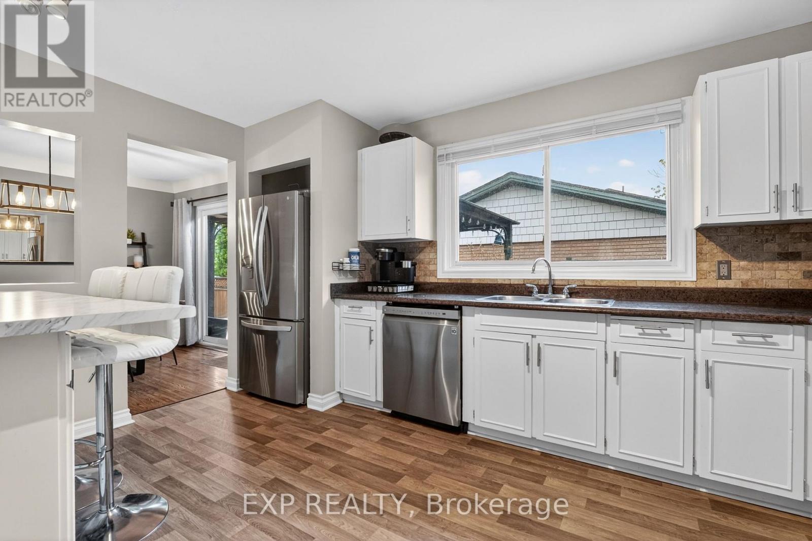 3510 YALE CRESCENT - 15