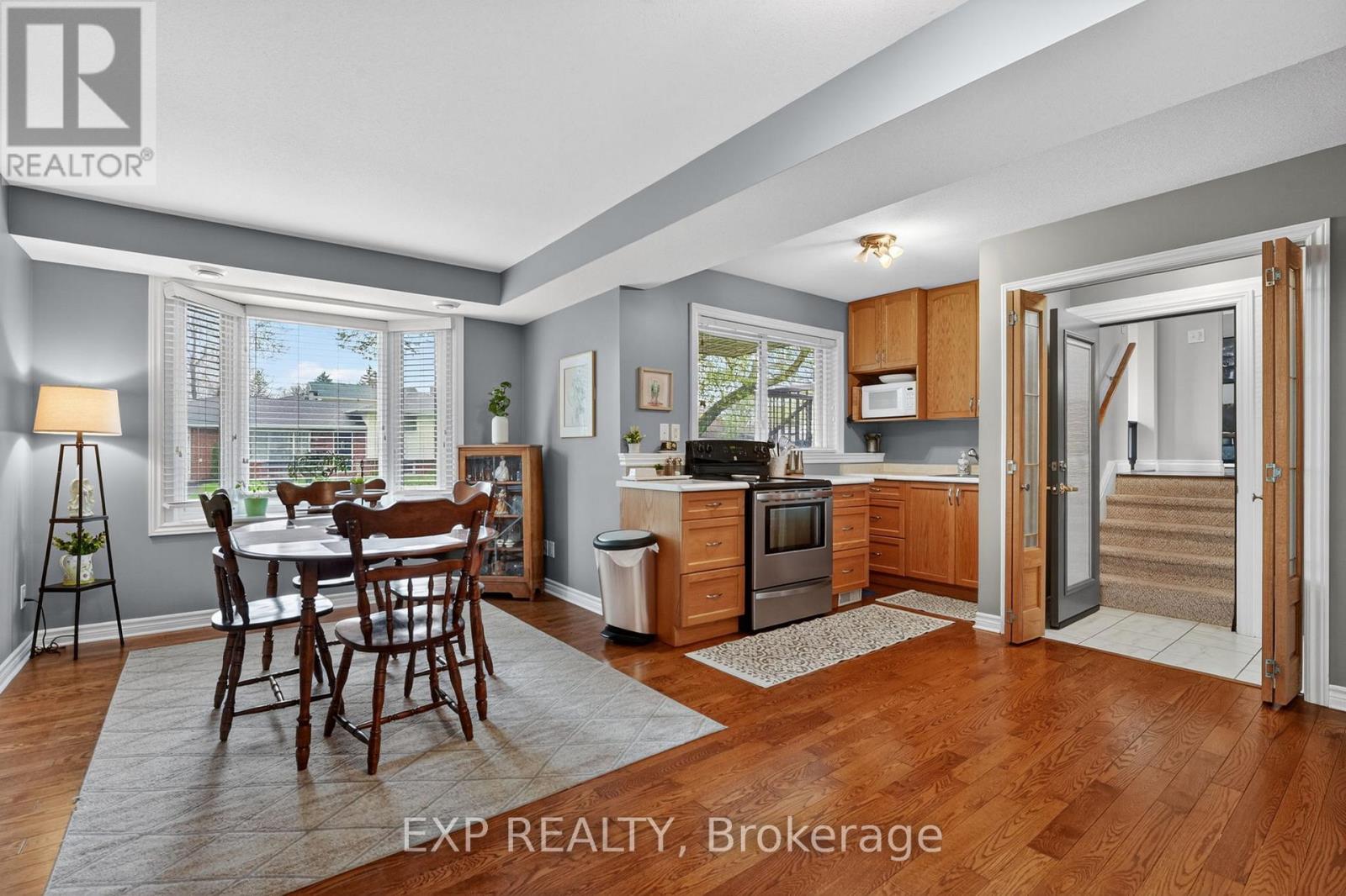 3510 YALE CRESCENT - 24