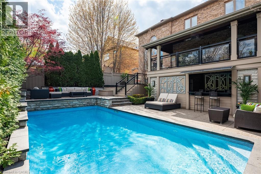 1392 CLEARWATER Crescent - 35